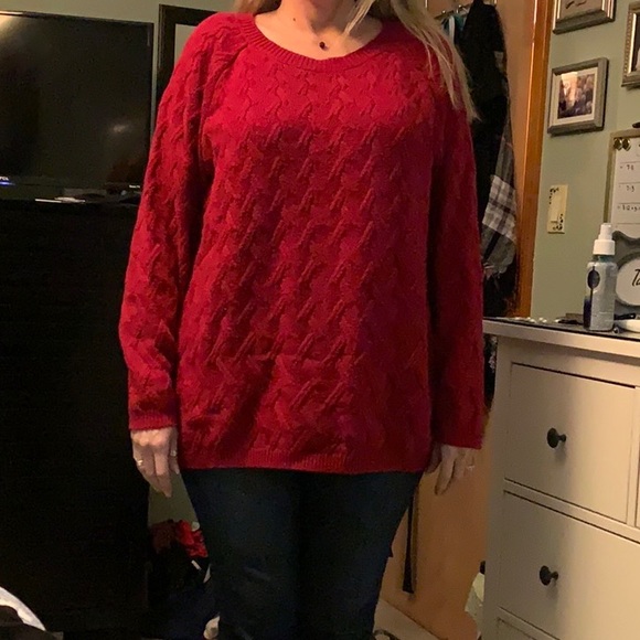 Cranberry red knit sweater - Picture 2 of 4